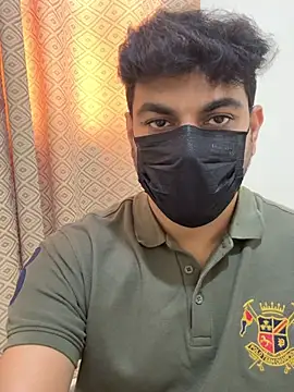 Handsome8677 online show from July 5, 2026, 7:37 am