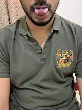 Handsome8677 online show from July 12, 2026, 2:52 pm