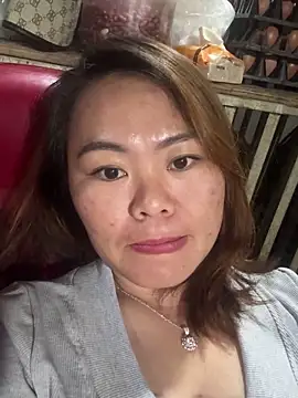 panda-bae online show from October 15, 2025, 12:49 pm