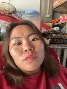 panda-bae online show from October 18, 2025, 5:10 am