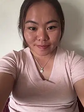 panda-bae online show from October 27, 2025, 6:50 am