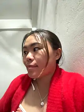 panda-bae online show from October 29, 2025, 1:24 pm