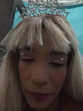 Teressa Love online show from November 26, 2025, 11:44 am