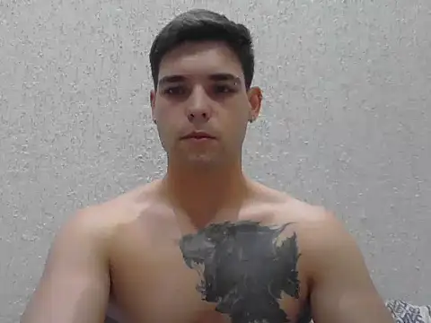 Snapshot of Zure-xxx chatting on April 2, 2026, 7:11 pm Zure-xxx online show from April 2, 2026, 7:11 pm