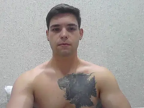 Snapshot of Zure-xxx chatting on April 10, 2026, 12:27 am Zure-xxx online show from April 10, 2026, 12:27 am