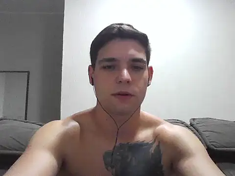 Snapshot of Zure-xxx chatting on April 21, 2026, 12:23 am Zure-xxx online show from April 21, 2026, 12:23 am