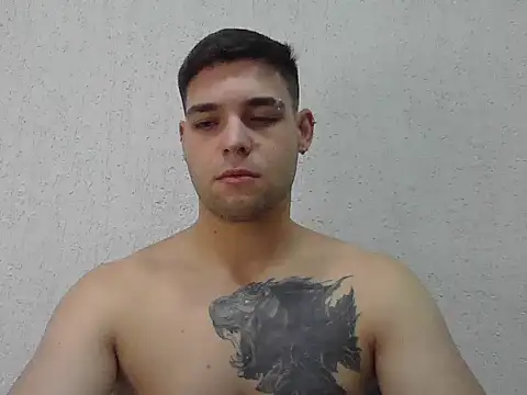 Snapshot of Zure-xxx chatting on May 1, 2026, 12:15 am Zure-xxx online show from May 1, 2026, 12:15 am