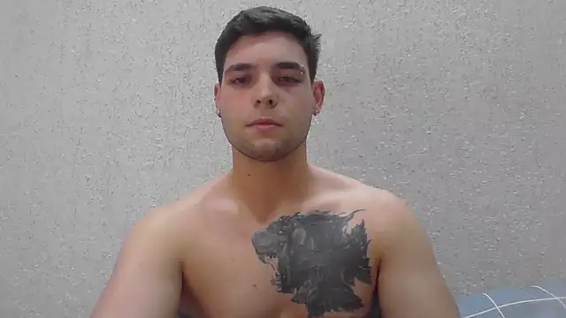 Snapshot of Zure-xxx chatting on May 26, 2026, 1:34 am Zure-xxx online show from May 26, 2026, 1:34 am