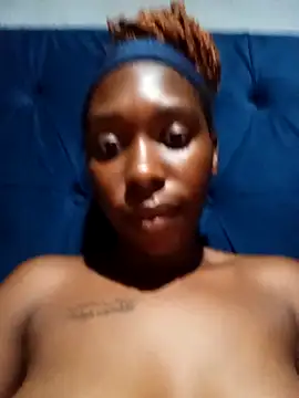 sexysmalldaily04 online show from November 10, 2025, 5:45 pm