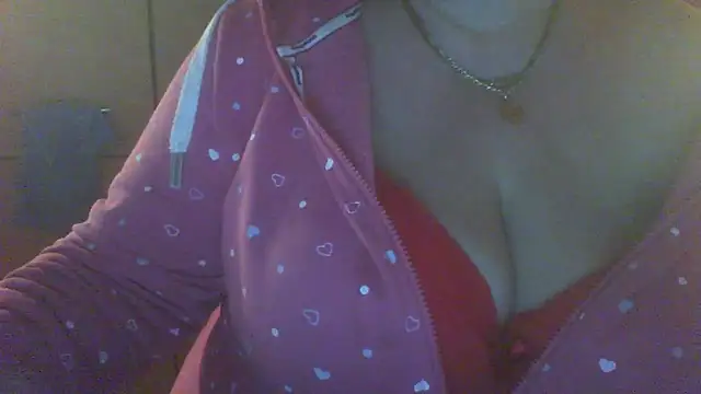 zaubermaeuschen66 online show from January 16, 2026, 8:24 pm