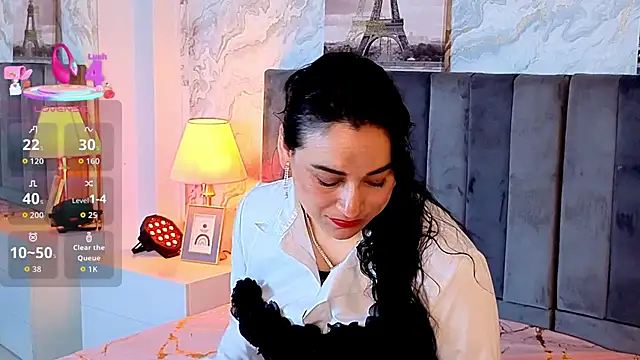 Elizabeth bennett 6 online show from December 21, 2025, 12:23 pm