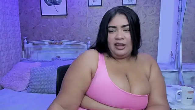 Sara clk online show from July 21, 2026, 8:33 pm