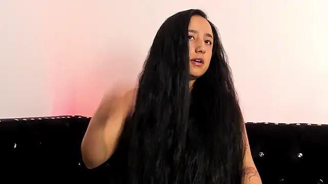 Samanta Fischer online show from November 26, 2025, 11:11 am