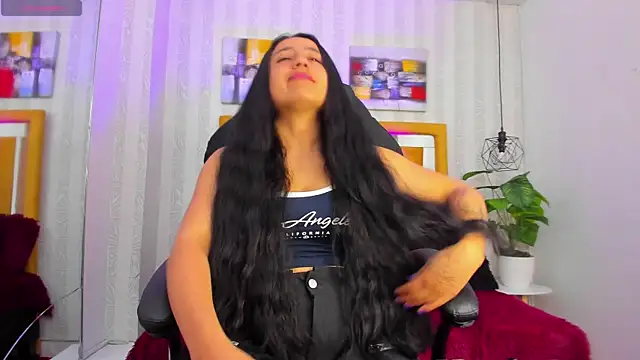 Samanta Fischer online show from December 17, 2025, 11:49 am