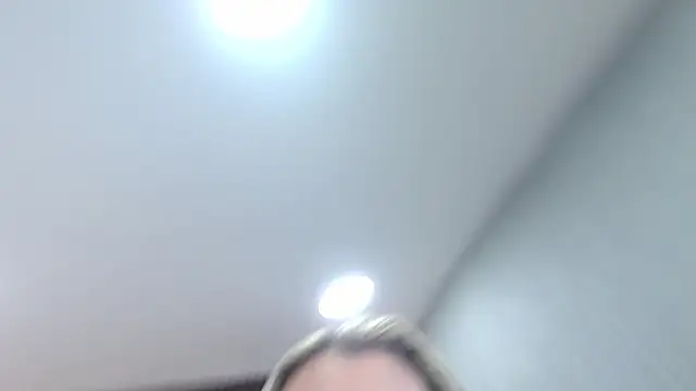 Snapshot of clara_luu_ chatting on October 28, 2025, 7:49 pm clara luu online show from October 28, 2025, 7:49 pm