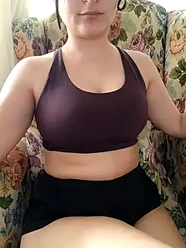Snapshot of miamia21 chatting on May 8, 2026, 1:16 pm miamia21 online show from May 8, 2026, 1:16 pm