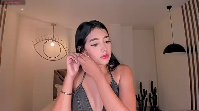 Snapshot of ScarlettBlaze_ chatting on May 14, 2026, 12:01 pm ScarlettBlaze online show from May 14, 2026, 12:01 pm