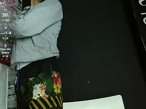 pether hairy online show from December 4, 2025, 4:22 am