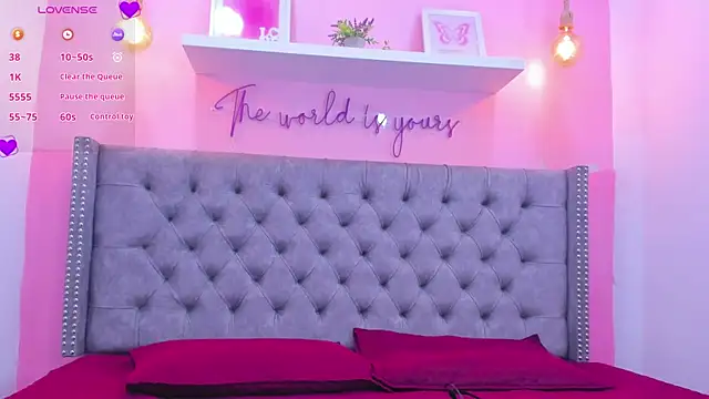 Sophiia 77 online show from March 20, 2026, 9:52 pm