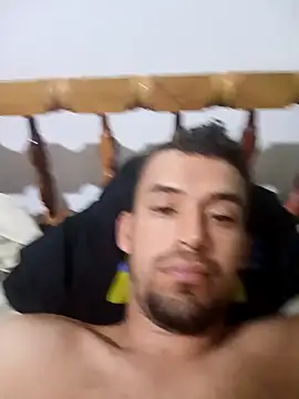 Crisjo29 online show from February 24, 2026, 2:26 pm