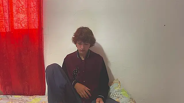 JoelnClouds online show from February 4, 2026, 6:58 pm