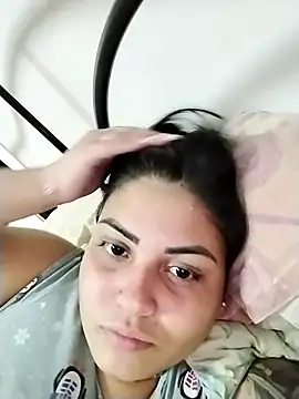 Snapshot of Cubanitaxxx chatting on October 25, 2025, 9:31 pm Cubanitaxxx online show from October 25, 2025, 9:31 pm