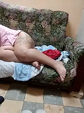 Snapshot of Cubanitaxxx chatting on October 27, 2025, 8:02 pm Cubanitaxxx online show from October 27, 2025, 8:02 pm