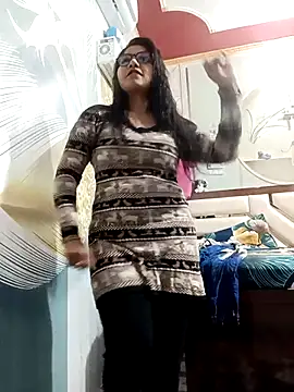 Vanshika1432 online show from November 12, 2025, 6:58 am