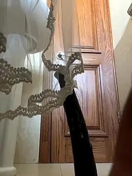 titi23557 online show from October 25, 2025, 7:41 pm