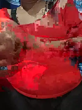 Snapshot of Fucking_Moni chatting on May 15, 2026, 5:20 pm Fucking Moni online show from May 15, 2026, 5:20 pm