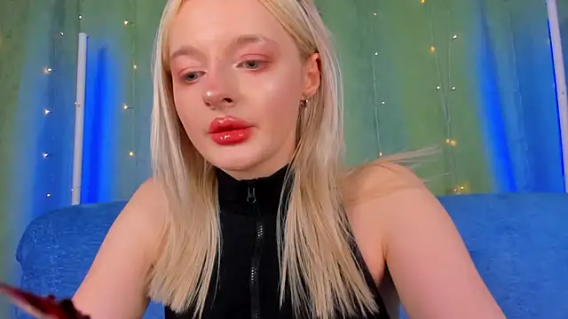AlessaKiss online show from June 3, 2026, 9:01 am