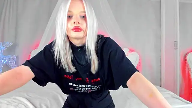 Snapshot of AlessaKiss chatting on June 7, 2026, 12:48 am AlessaKiss online show from June 7, 2026, 12:48 am