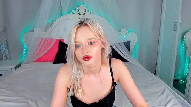 Snapshot of AlessaKiss chatting on June 20, 2026, 3:20 am AlessaKiss online show from June 20, 2026, 3:20 am