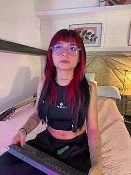 Emma duff online show from March 24, 2026, 7:41 pm