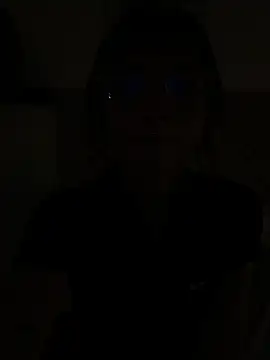 Snapshot of Emma_duff chatting on April 22, 2026, 7:48 pm Emma duff online show from April 22, 2026, 7:48 pm