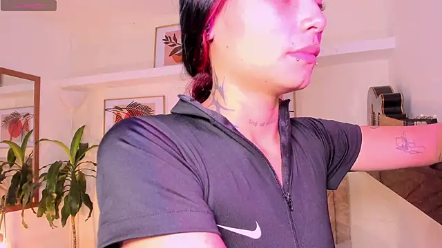 Snapshot of Emma_duff chatting on July 26, 2026, 8:05 pm Emma duff online show from July 26, 2026, 8:05 pm