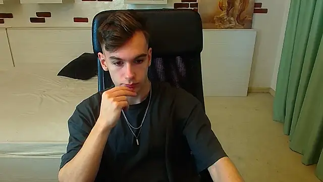 BradyFlint online show from November 28, 2025, 10:29 am