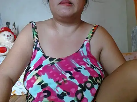 Snapshot of lovenaya chatting on May 21, 2026, 1:12 am lovenaya online show from May 21, 2026, 1:12 am