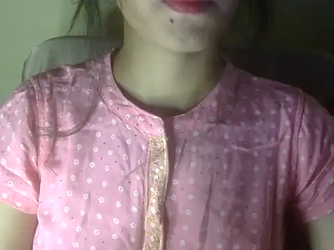 Snapshot of Shezi_N chatting on May 31, 2026, 2:57 pm Shezi N online show from May 31, 2026, 2:57 pm