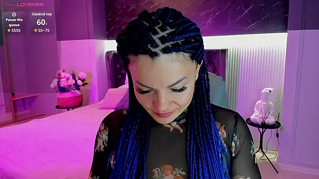 Maya Levin online show from November 19, 2025, 1:05 am