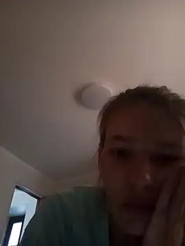 Coare Cindy online show from October 31, 2025, 11:44 am