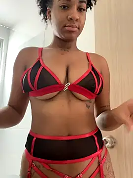 keylafisher  online show from October 23, 2025, 3:22 pm