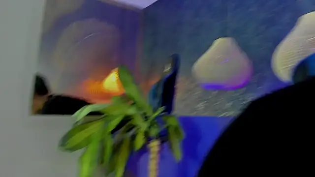 Zayne cross online show from November 14, 2025, 5:28 am