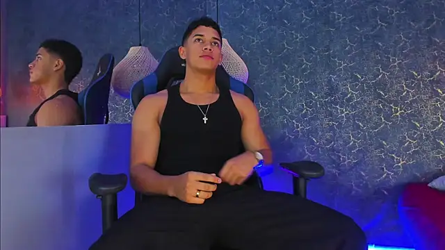 Zayne cross online show from November 20, 2025, 11:54 am