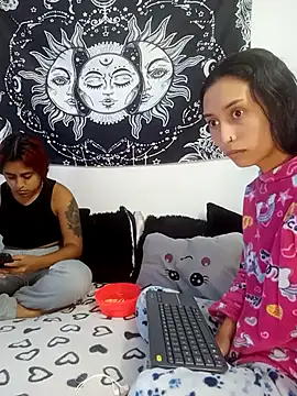 emily n abby online show from February 11, 2026, 1:27 pm