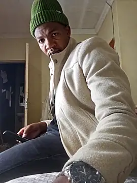 sgid8192 online show from April 28, 2026, 3:39 pm