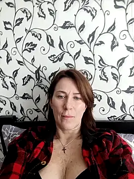 Luna 7777 online show from April 19, 2026, 9:19 am