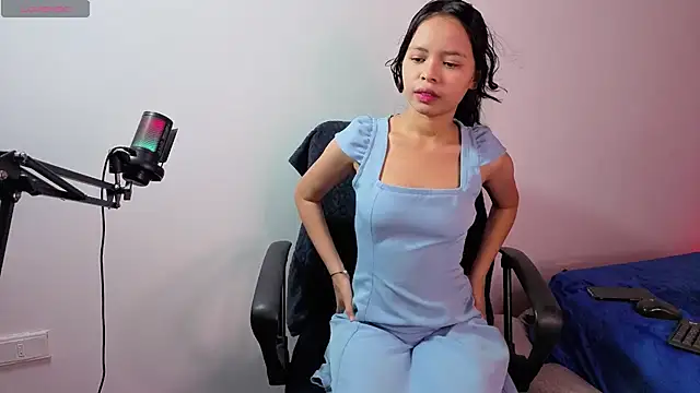 Snapshot of sharon_ivanna12 chatting on May 23, 2026, 7:29 pm sharon ivanna12 online show from May 23, 2026, 7:29 pm