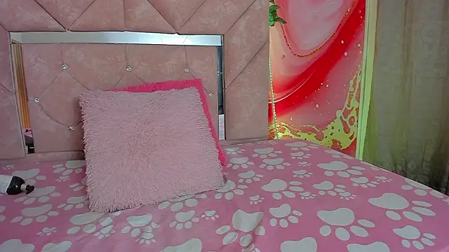 Snapshot of mia__blaze__ chatting on February 12, 2026, 3:01 am mia blaze online show from February 12, 2026, 3:01 am