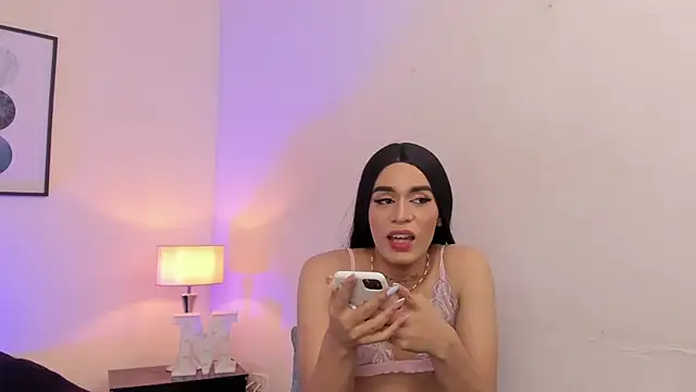 Amelia Brixton online show from April 11, 2026, 7:45 am